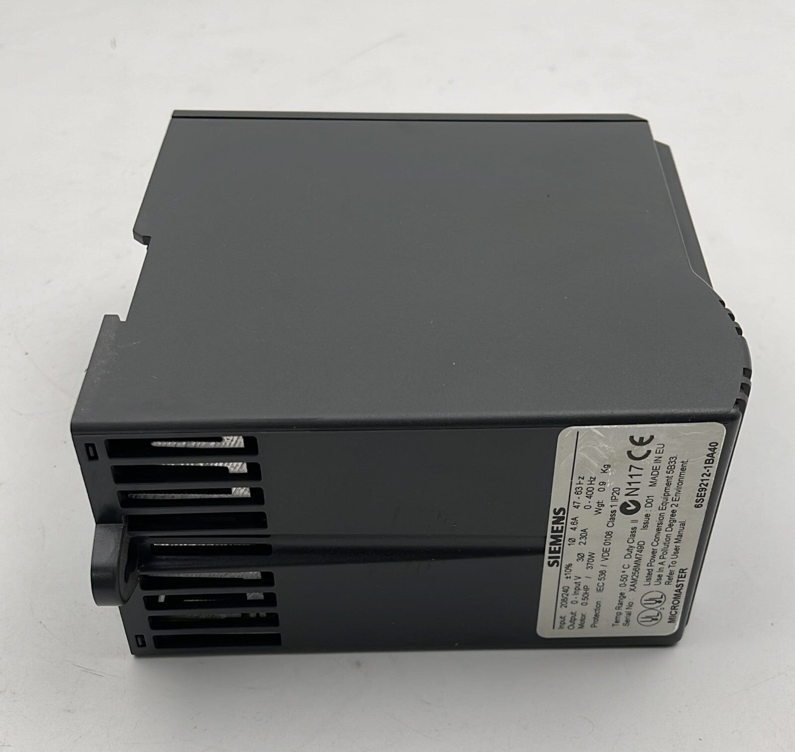 Siemens 6SE9212-1BA40 Micromaster 6SE92 370W 208/240 4.6A