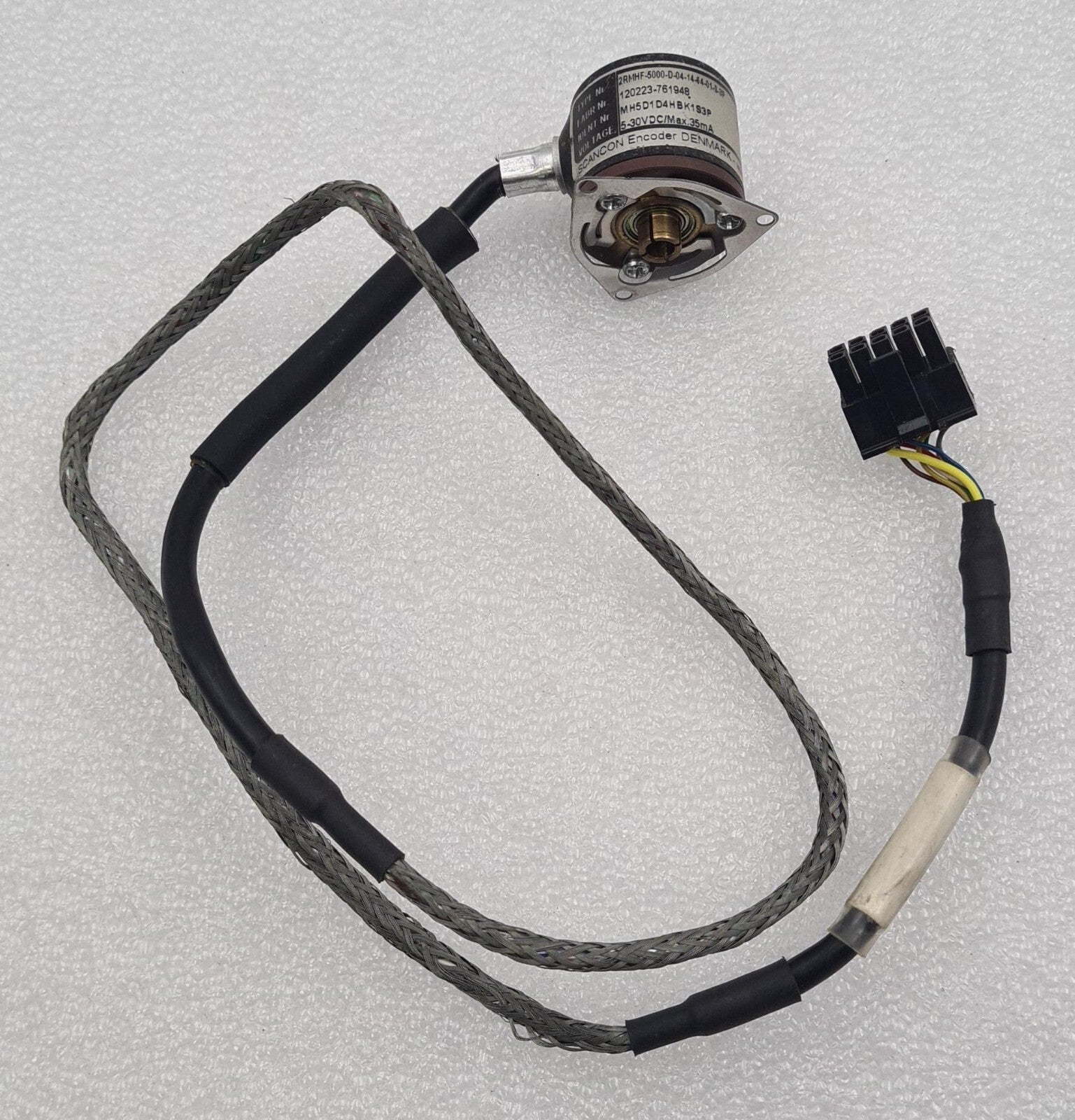 SCANCON Encoder 2RMHF-5000-D-04-14-64-01-S-3P Rotary Sensor 5-30VDC