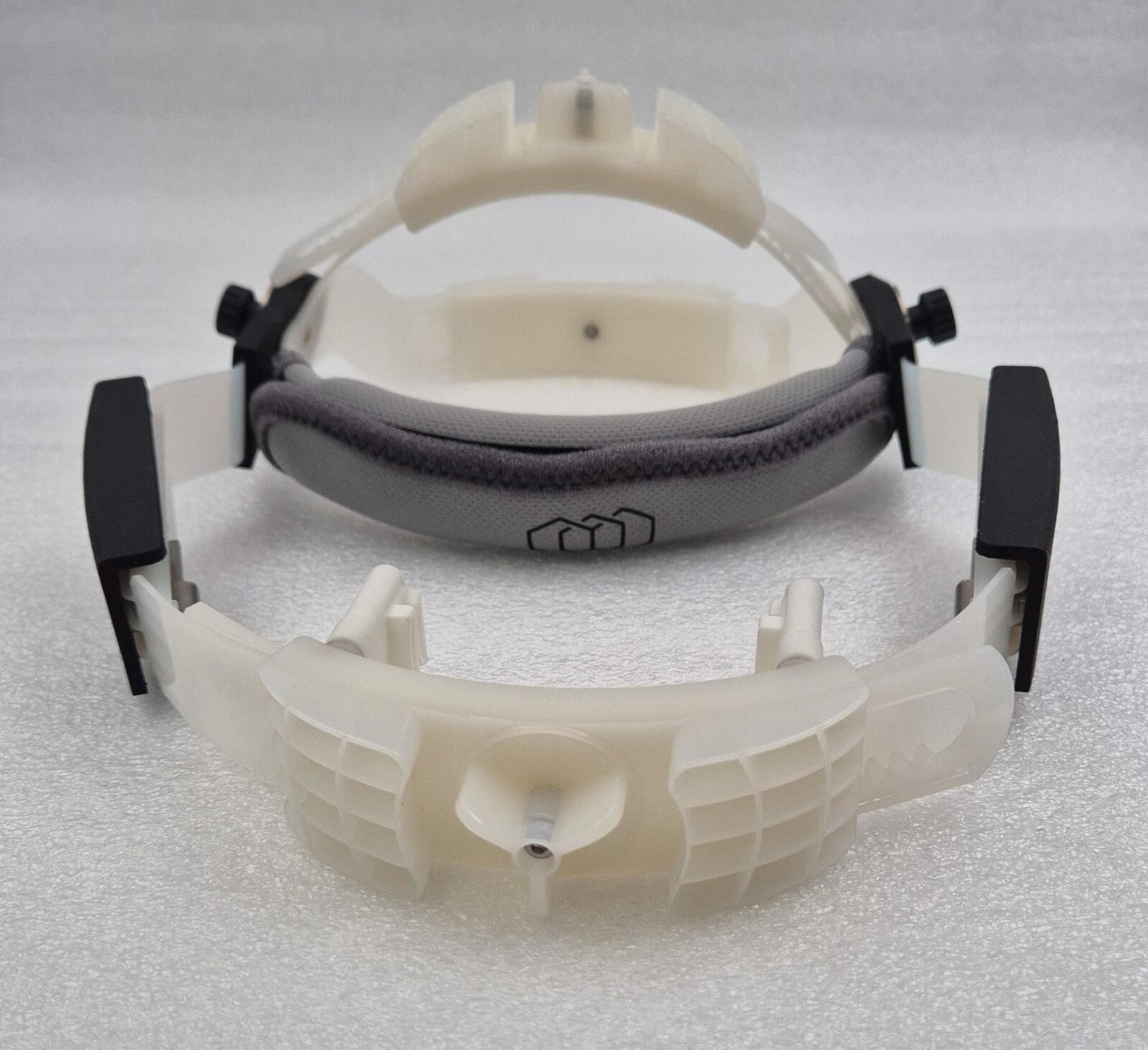 InMode Head Mounted Hands-Free Medical device Face size adjustment tool