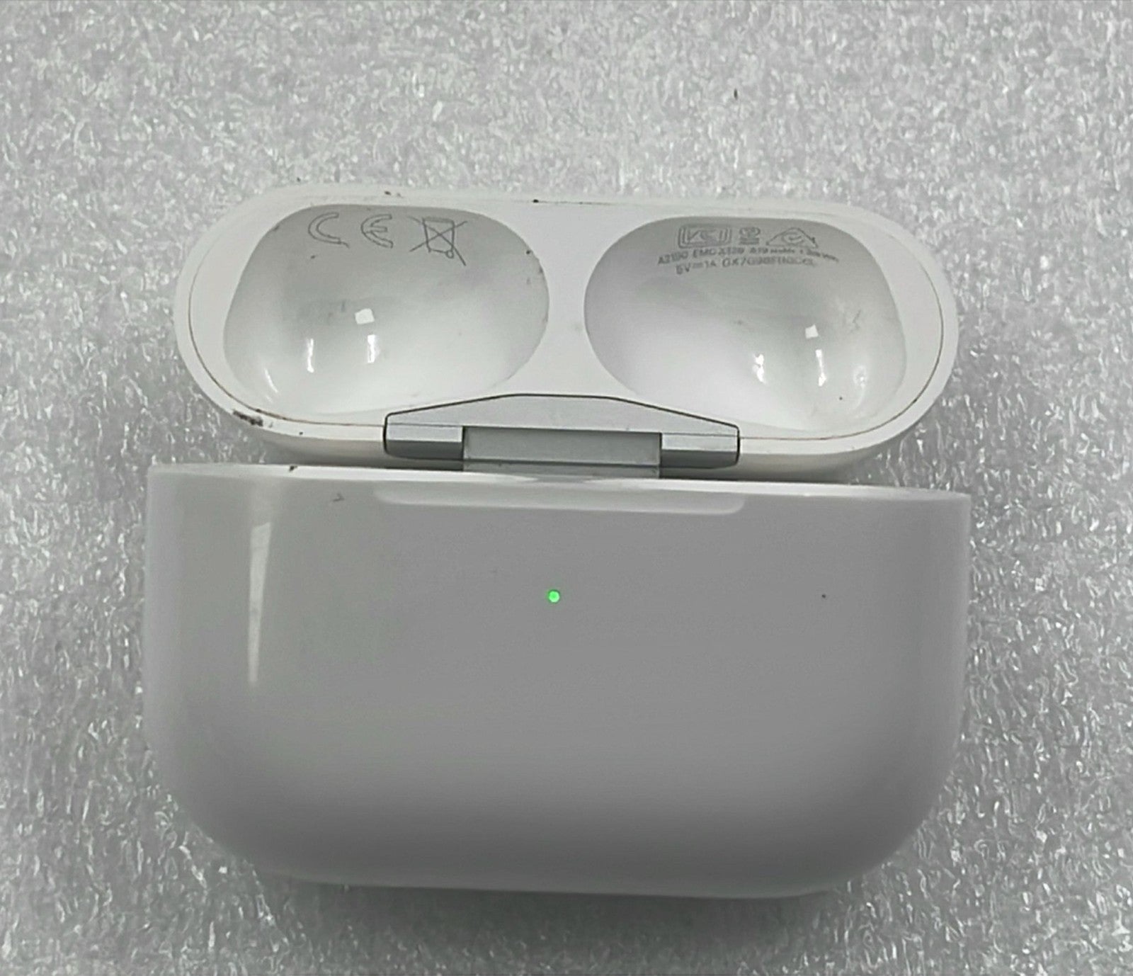 [LOT 5] Apple AirPods Pro 1st Gen Charging Case A2190 OEM Replacement **AS IS