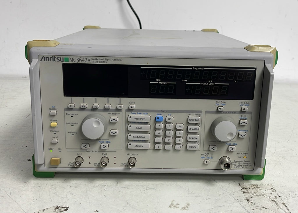 Anritsu MG3642A Synthesized Signal Generator 125kHz-2080MHz **AS IS