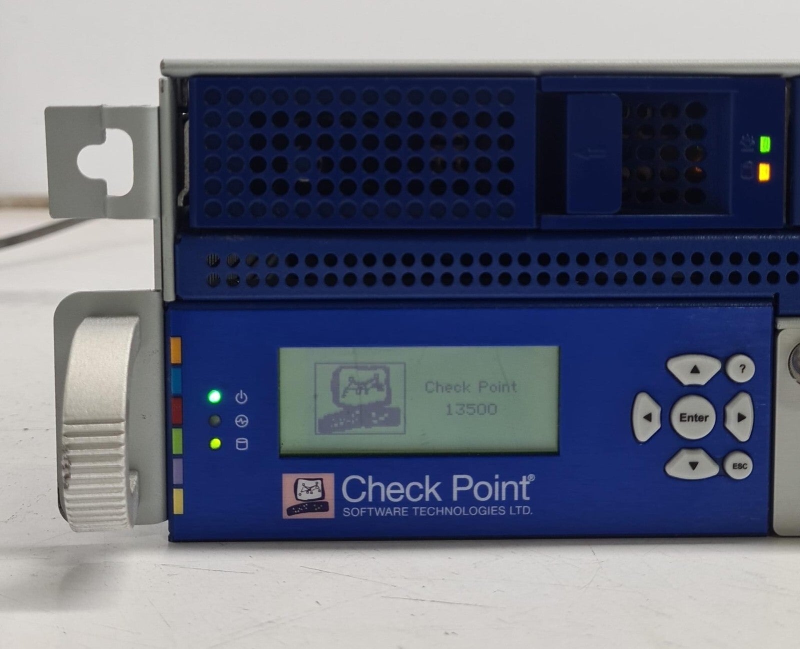 CheckPoint Software Switch P-370 13500 W/ 3* Modules 2* 500GB + 4* SFP+