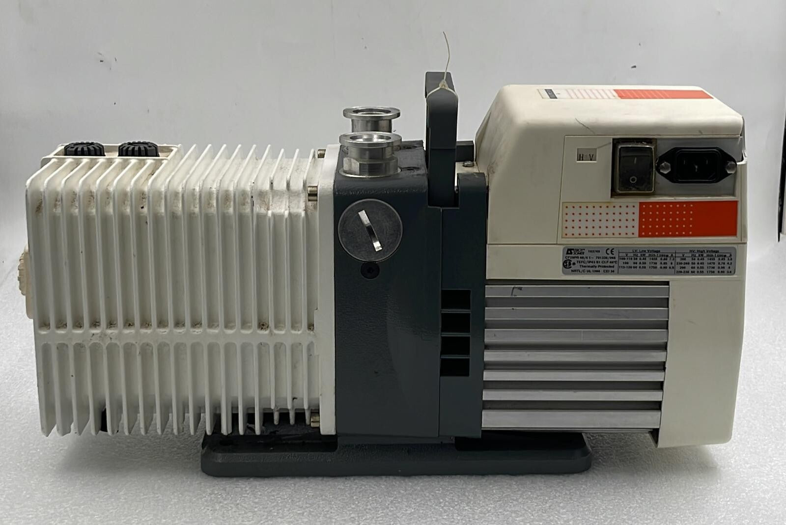 ALCATEL ADIXEN PASCAL 2015 SD VACUUM PUMP