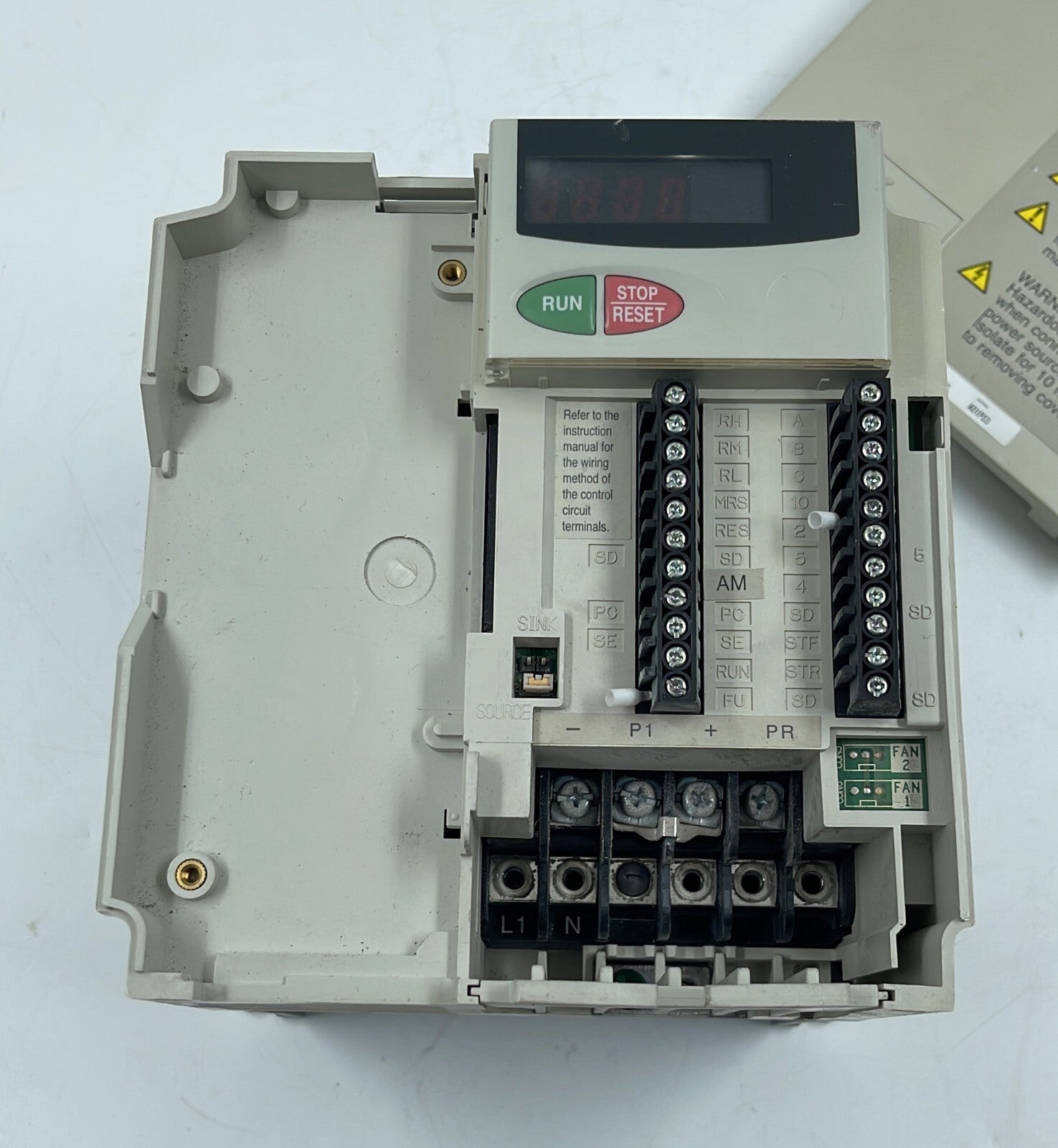 Mitsubishi Inverter E500 FR-E520S-0.75K-EC W/ FR-PA02-02 Control Panel
