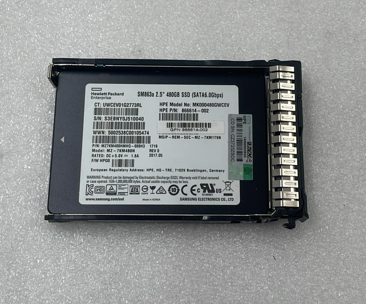 [LOT 4 PCS] HPE 866614-002 480GB SSD SATA 2.5  6G SFF MK000480GWCEV