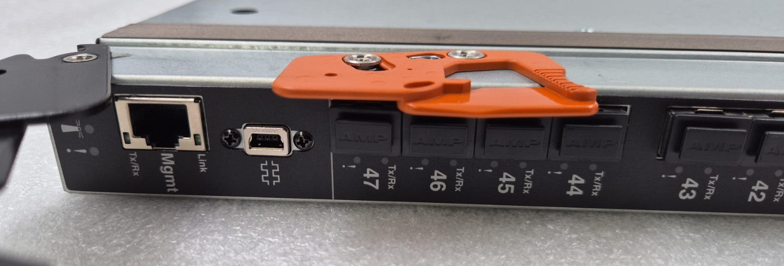 Lenovo FC5022 SAN switch cooling fan and rear I/O detail