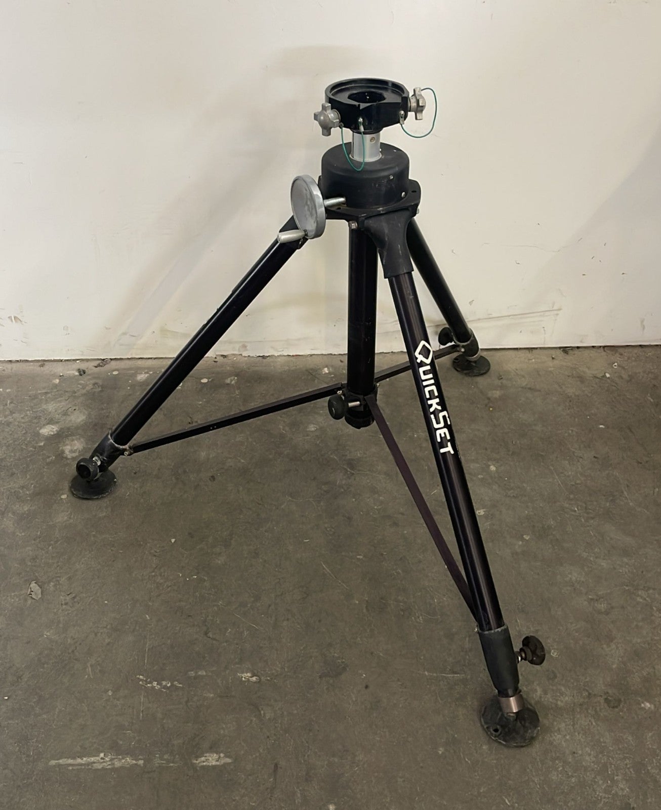 Moog Quick Set 4-53021-8 Hercules Surveying Tripod **AS IS