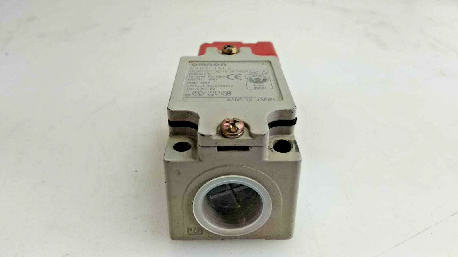 Omron Switch Safety D4bs 15fs Dpst 2a 400v