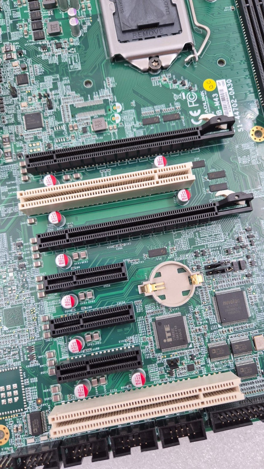 ADLINK IMB-M43 CPU socket and memory slots view