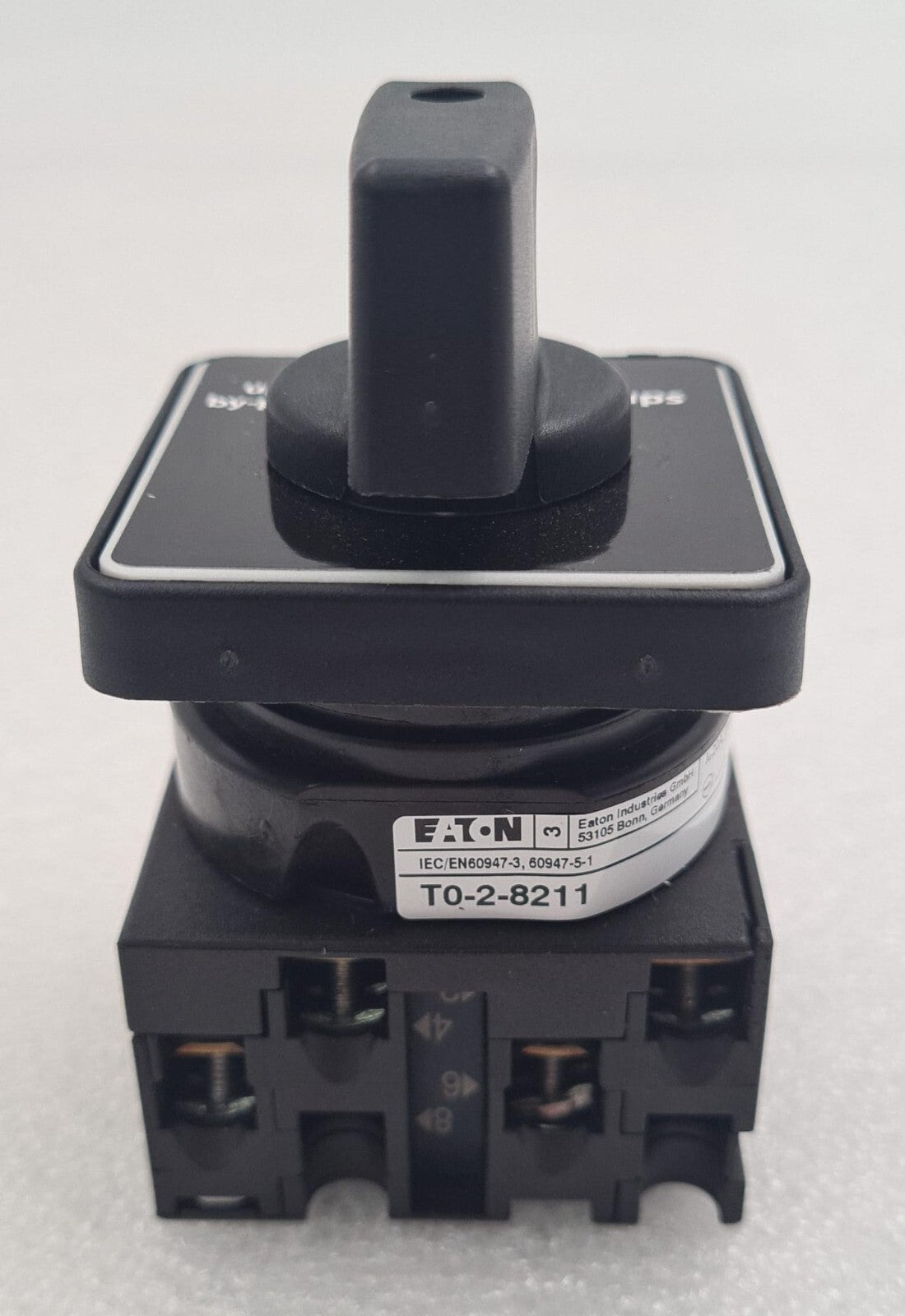 [LOT 7 PCS] Eaton T0-2-8211 IEC / EN 60947-3 Position Group Switch On Off UPS