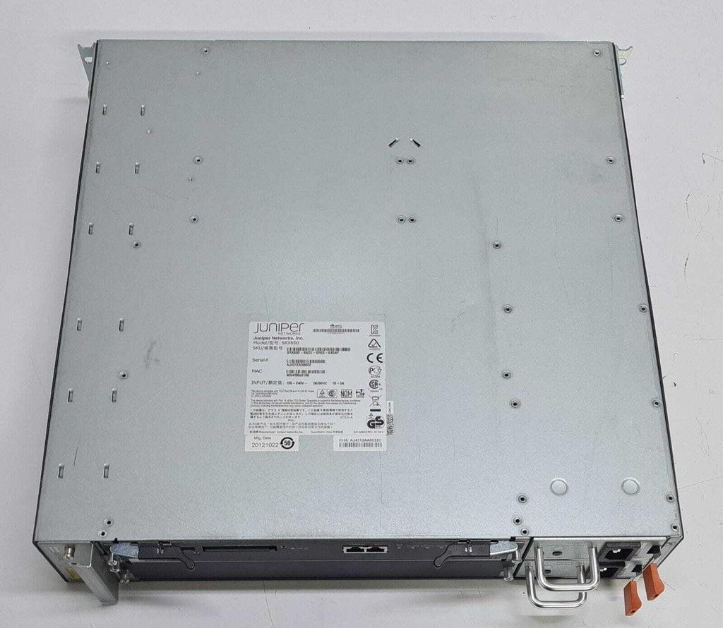 JUNIPER Networks SRX650 VPN Firewall Gateway W/ 16GigE SRX-GP-16GE & SRE6