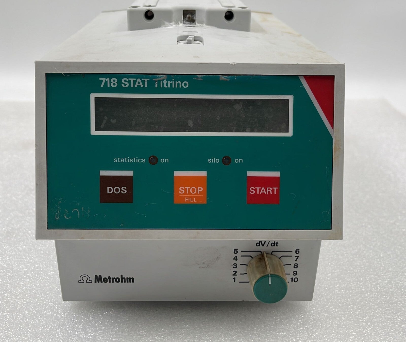 Metrohm 718 STAT Titrino automated titrator front view