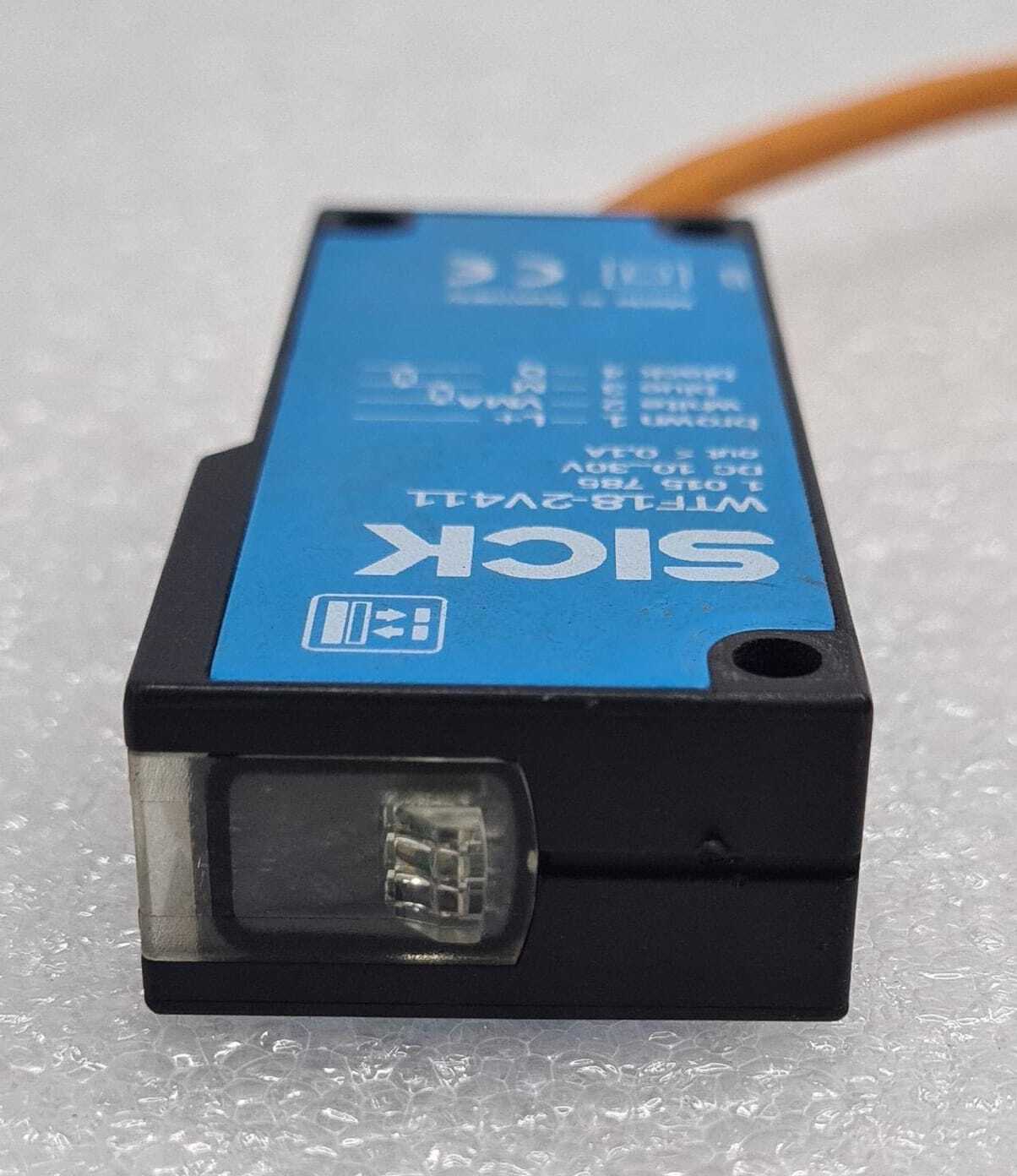 SICK WTF18-2V411 1015785  Reflection Light Barrier Switch Sensor 10-30V