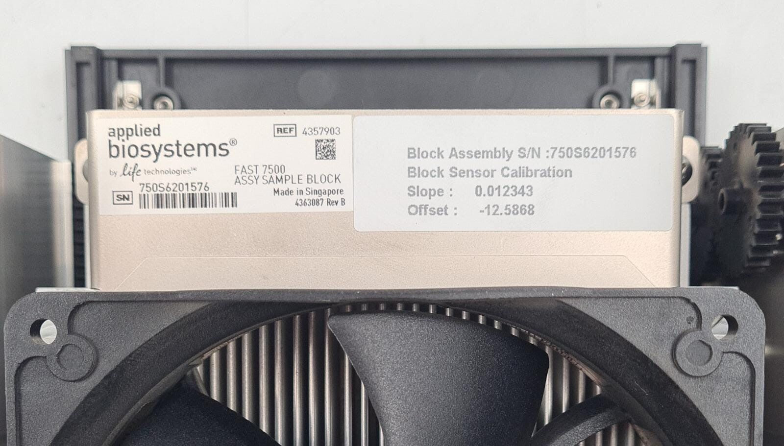 Applied BioSystems Life FAST 7500 ASSY SAMPLE BLOCK DRIVE 4357903 & Heated Cover