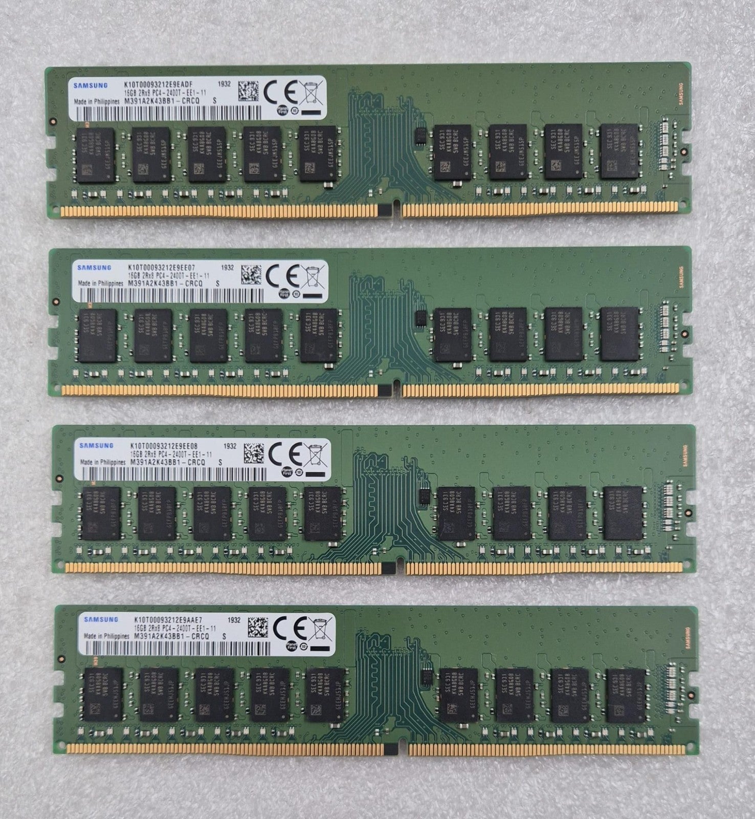 [LOT 4 PCS] SAMSUNG 16GB 2Rx8 PC4-2400T DDR4 M391A2K43BB1-CRCQ Server Memory RAM