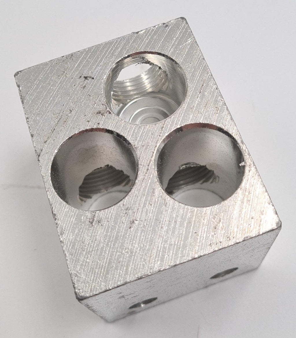 NEW - Siemens 3VL9600-4TG30 Multiple Feed-in Cable Terminal (Pack of 3*  ILSCO)