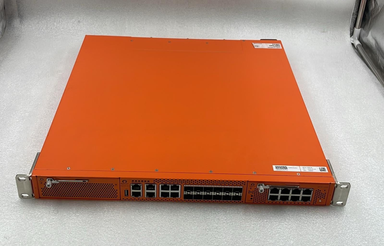 Gigamon GigaVUE-HC1 Network Security Device GVS-HC101 W/ TAP-HC1-G10040