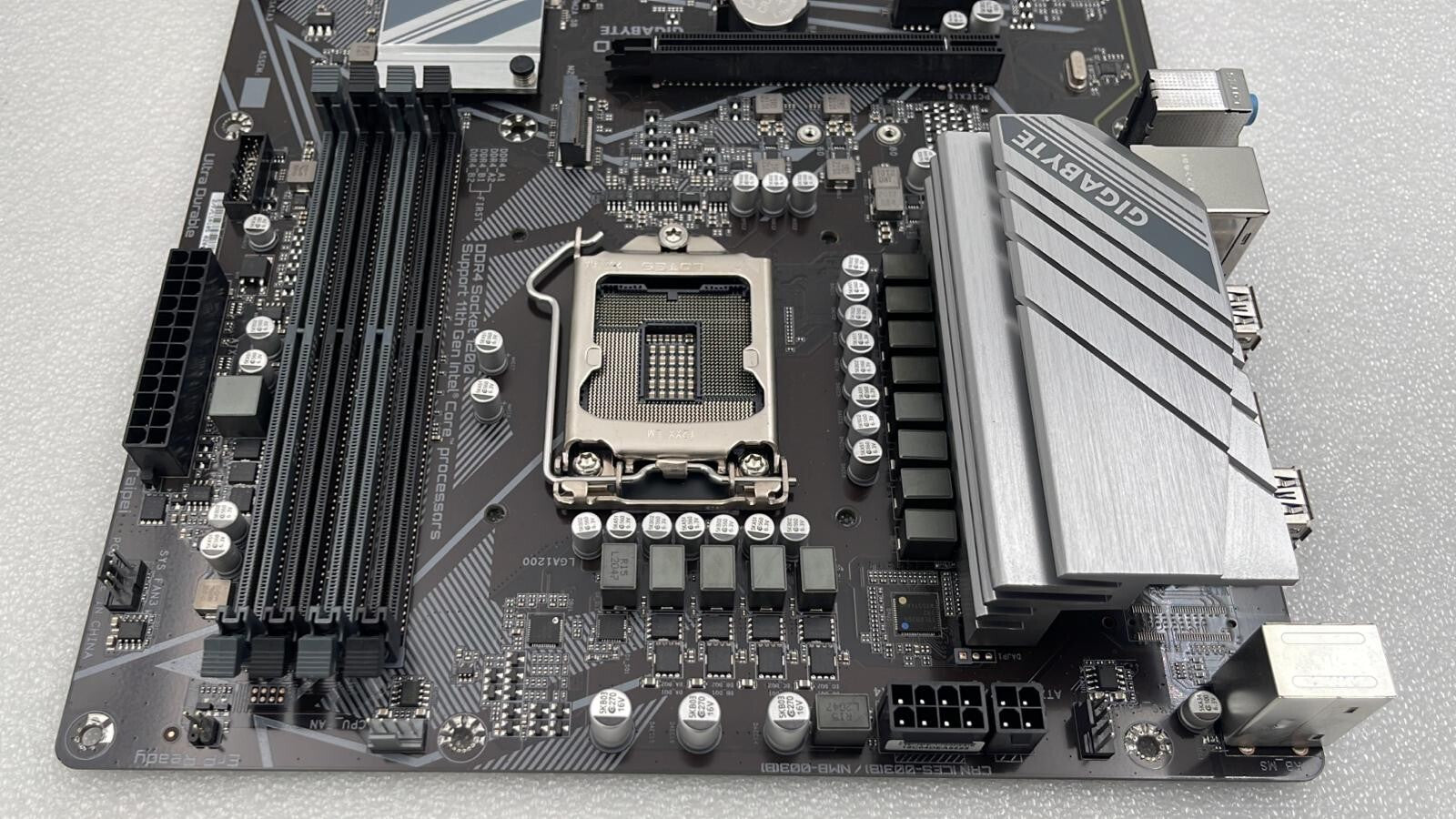 GIGABYTE Z590 D Motherboard DDR Socket 1200 Support 11th Gen Intel Processor