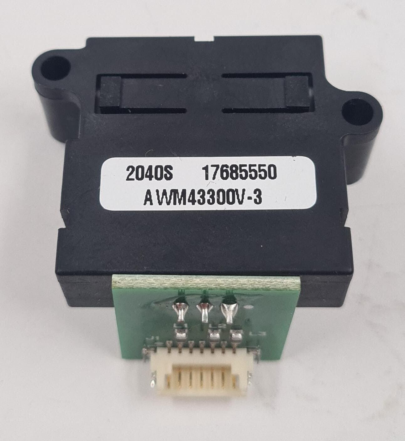 Honeywell AWM43300V-3 Amplified Airflow Sensor 2040S 17685550 W/ PCB 32338054