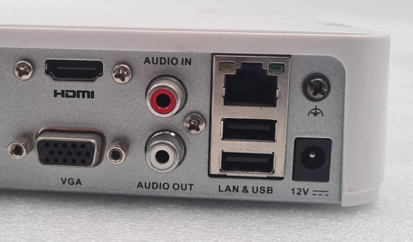 HIKVISION DVR DIGITAL VIDEO RECORDER DS-7116HWI-SH for Surveillance Cameras