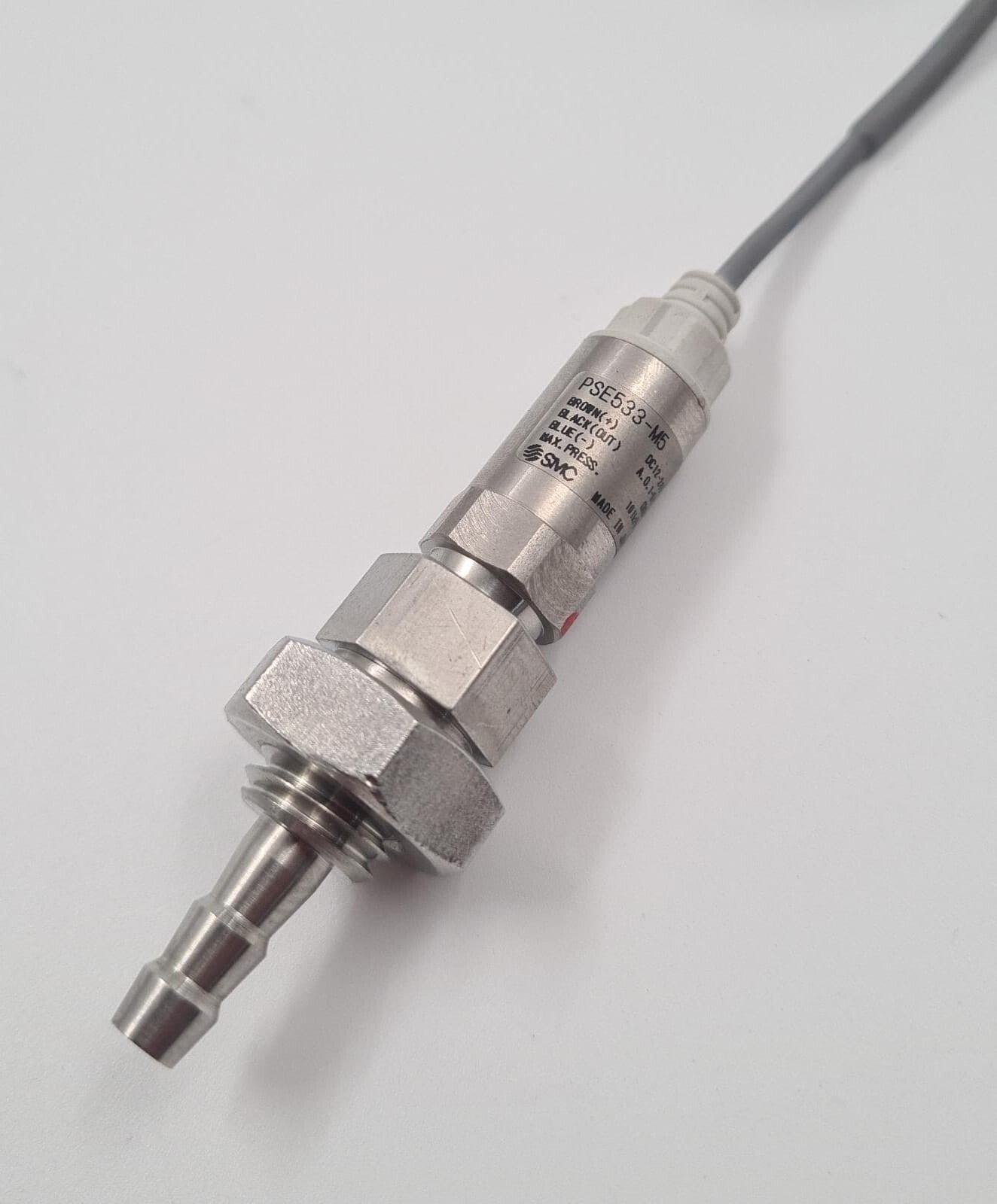 SMC Digital Pressure Sensor PSE302-M W/ PSE533-M5