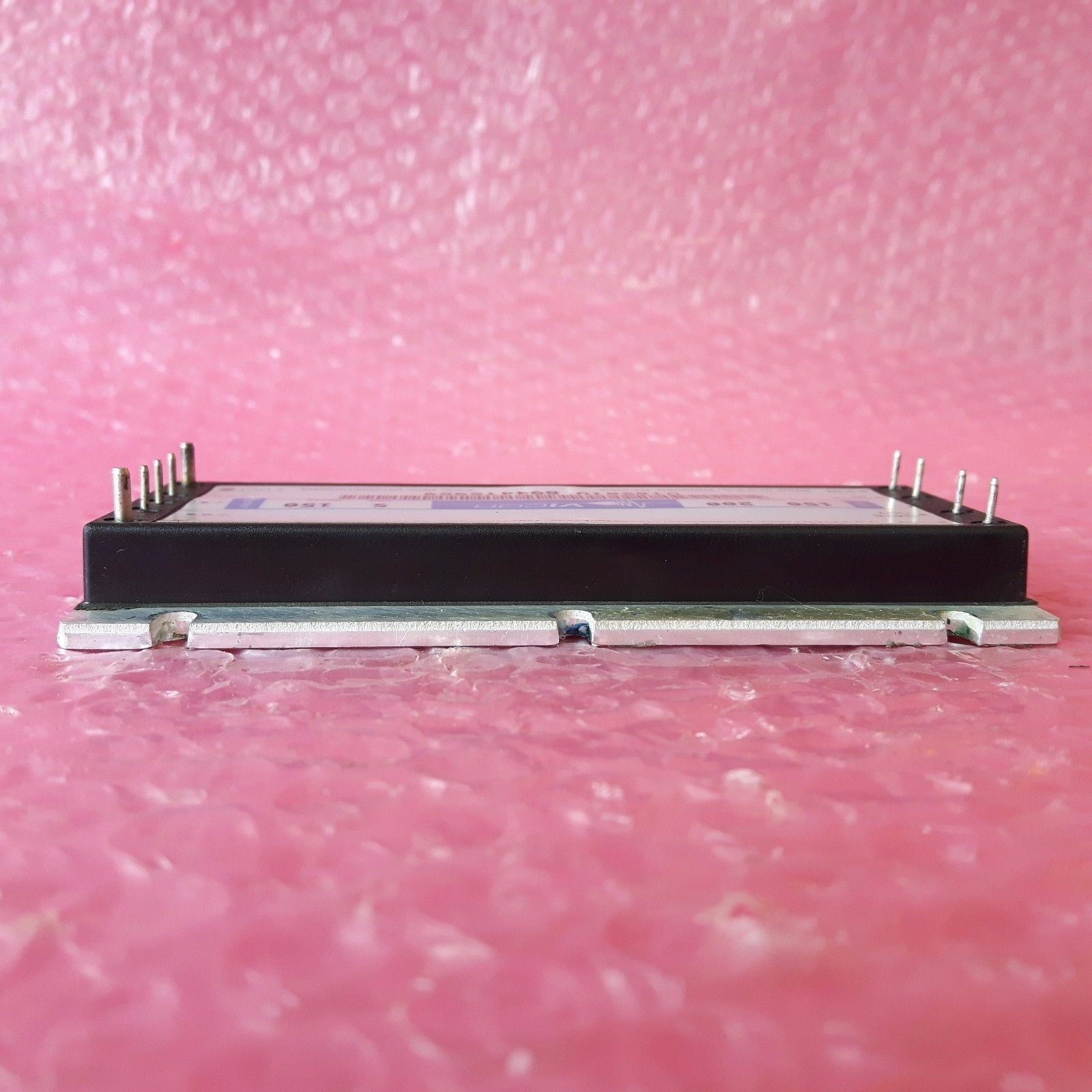 Vicor Dc Dc Converter Vi B 50 Iv Input 150 Vdc 200 W Output 5 Vdc 150 W