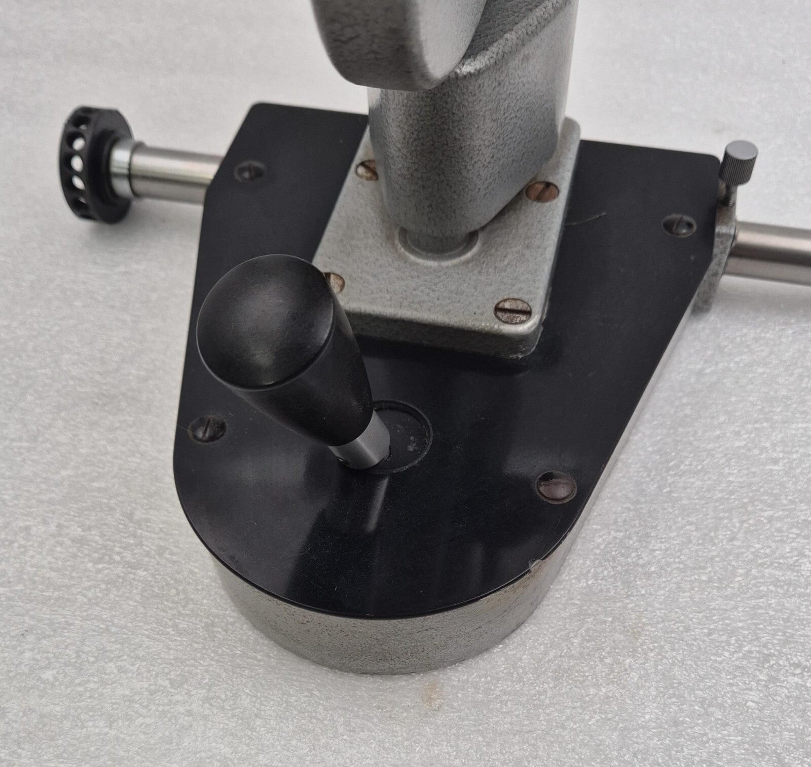 HAAG STREIT BERN M & B 900 90027557 SLIT LAMP Portable Handheld Microscope