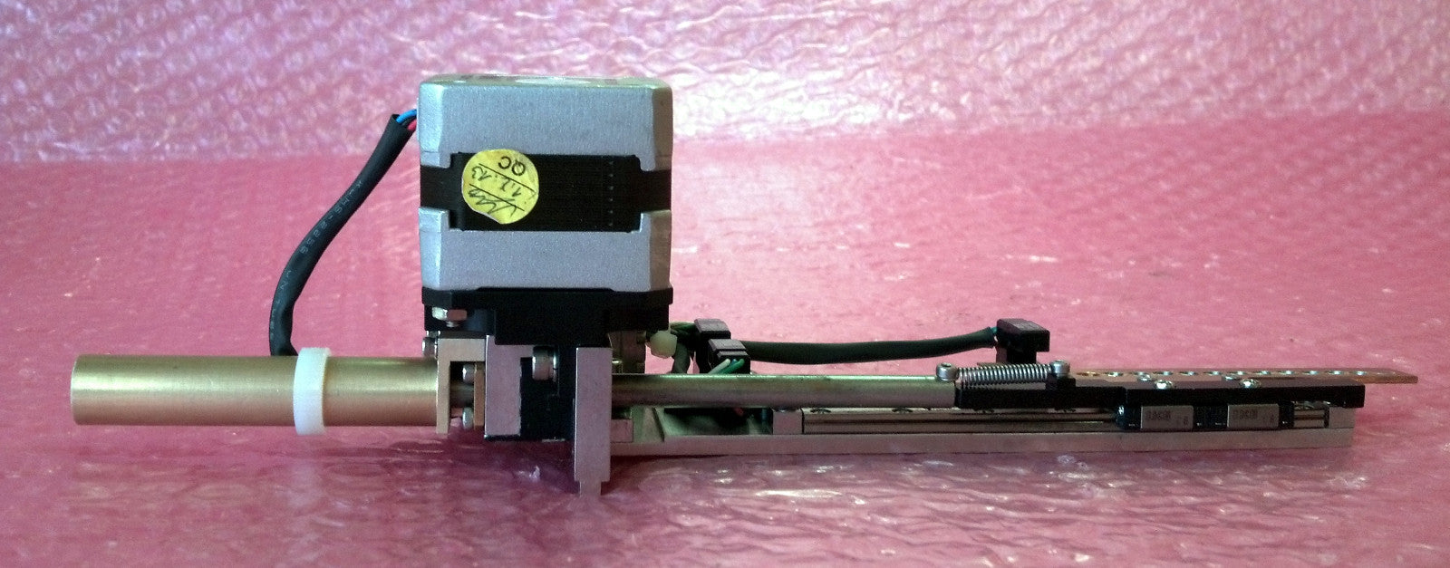 JANOME 2SQ-091BA34S 9.1 V Stepping Motor On Metal Rails Axis