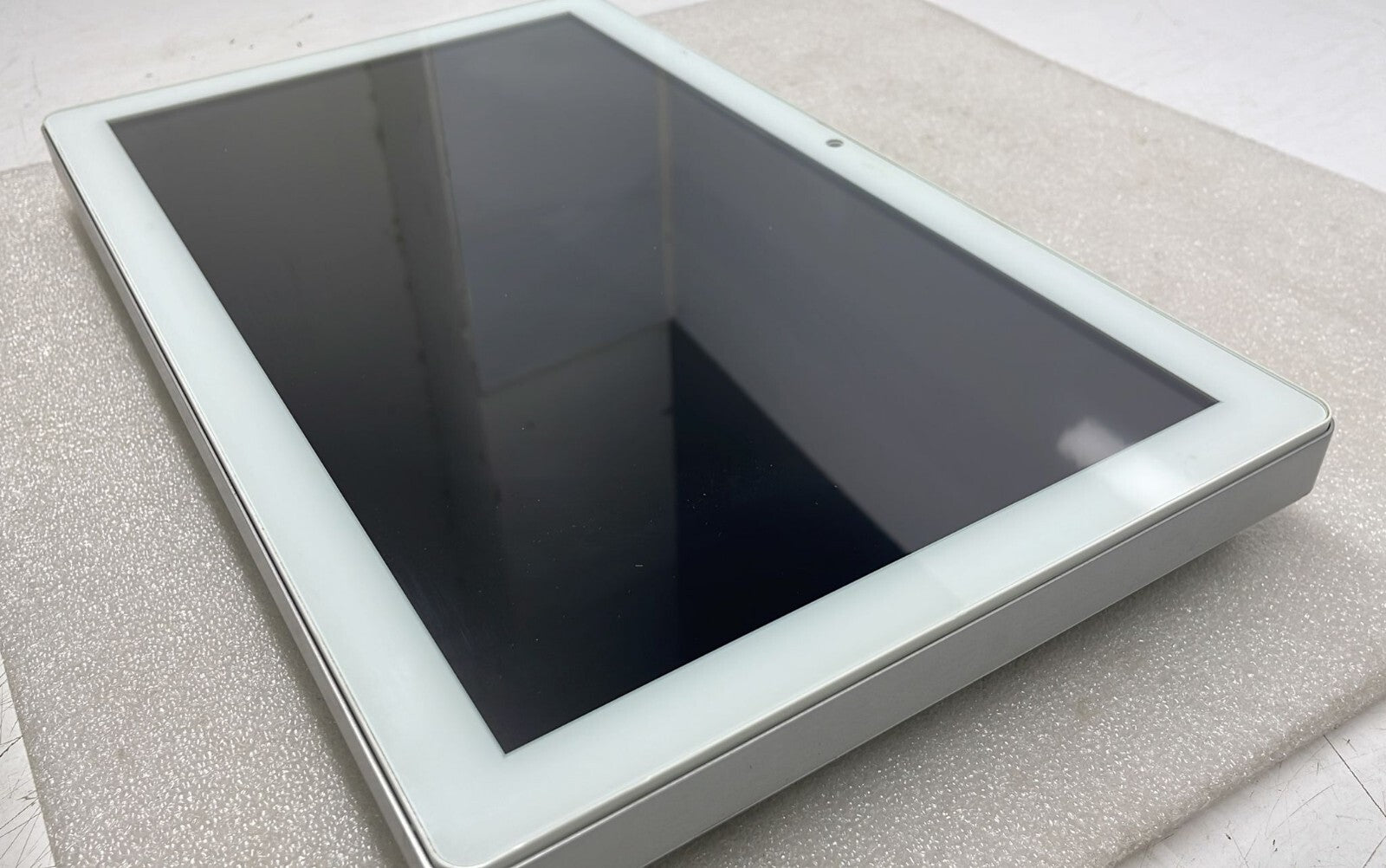 FLYTECH K758-C54 Multifunctional Touch Panel PC Screen 21.5" W/ HDD 500GB