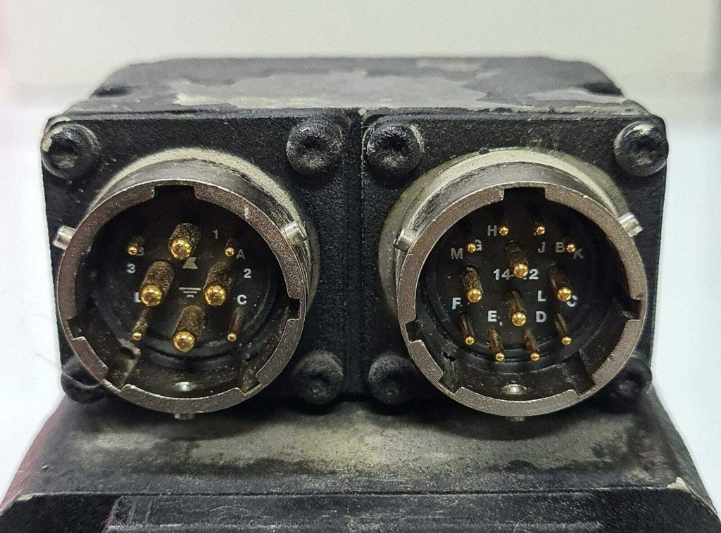 BALDOR BRUSHLESS AC SERVOMOTOR WO69/ 2217 200V 6000RPM 0.77Nm