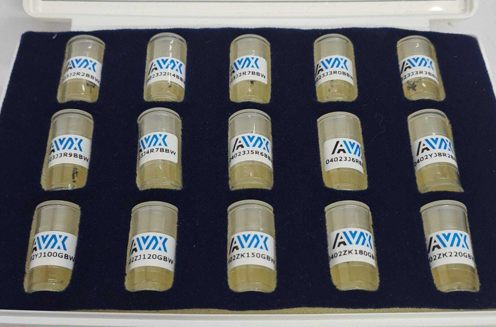 AVX Thin Film RF Microwave Designer Kit ACCU-P0402KIT01 Type1300 2.2pF-22.0pF #2