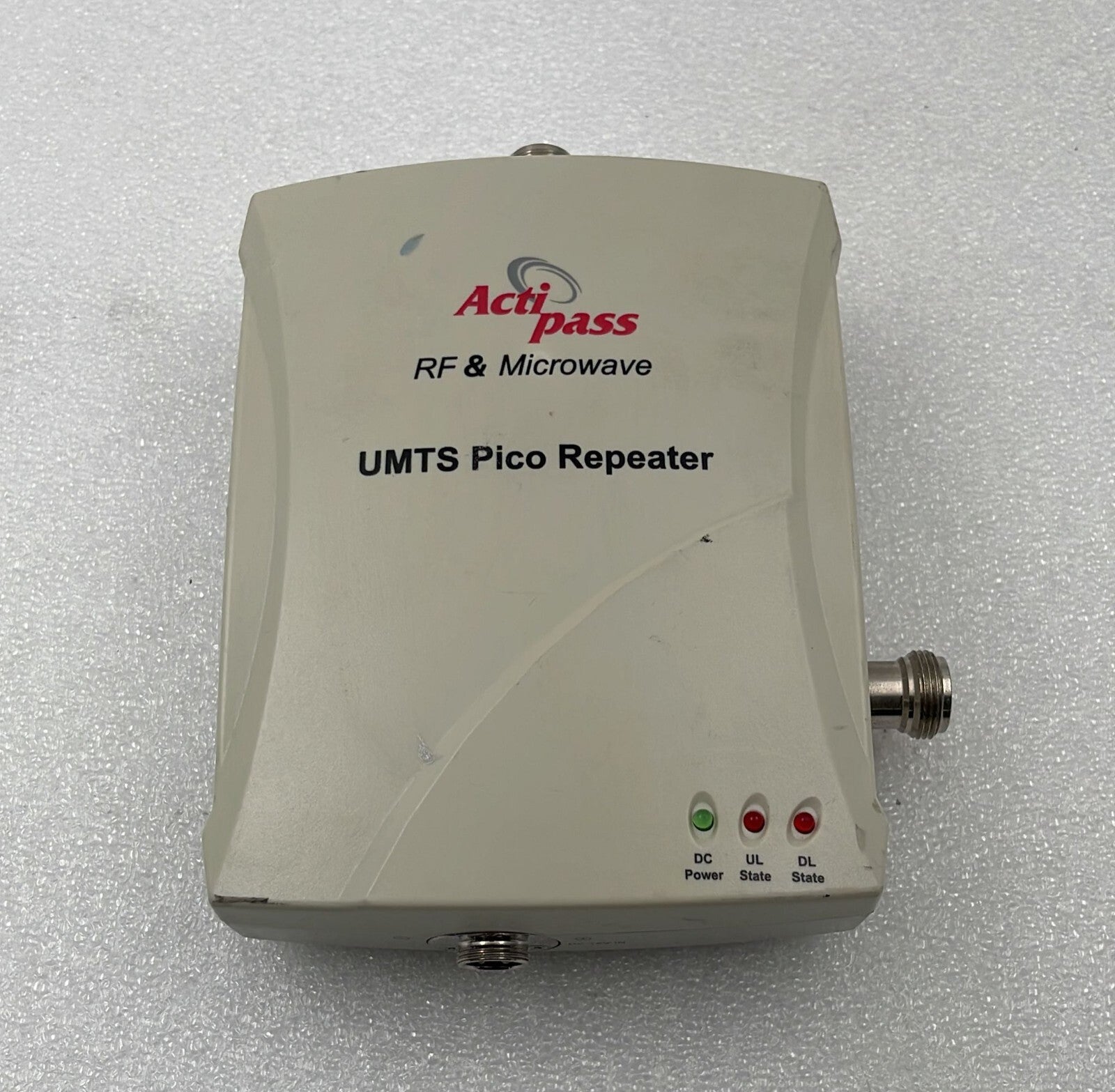 ActiPass RF & Microwave UMTS Pico Repeater APRF-W2107B