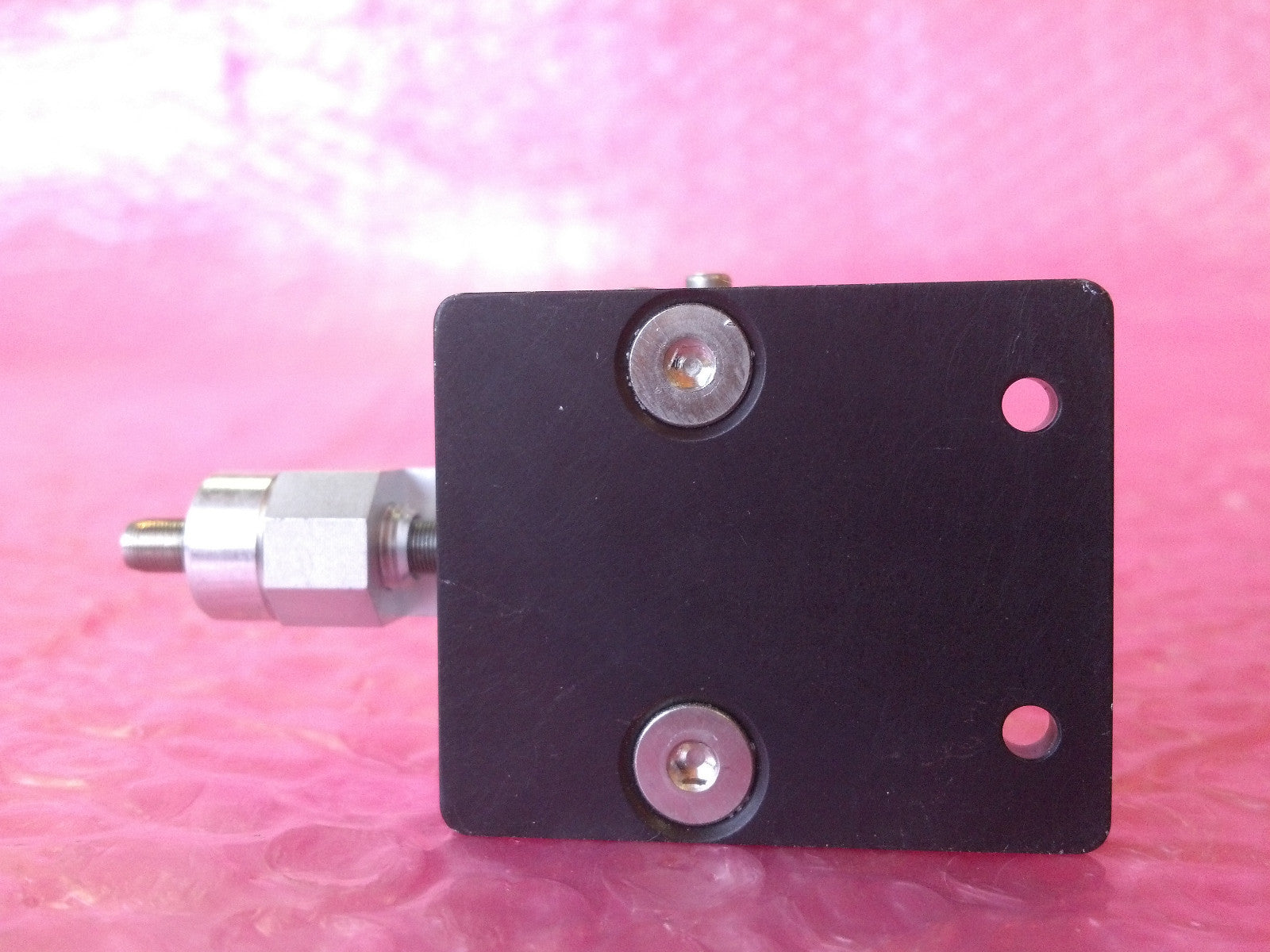 Travel Translation Stage With Mounting Holes