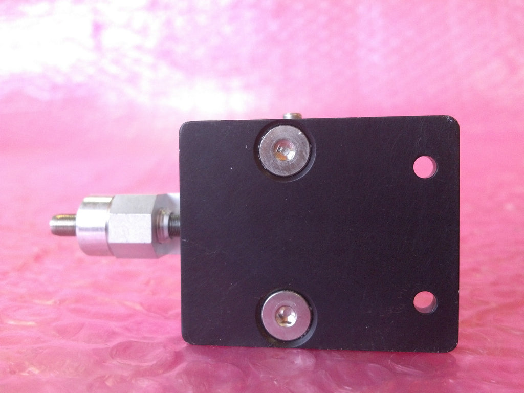 Travel Translation Stage With Mounting Holes
