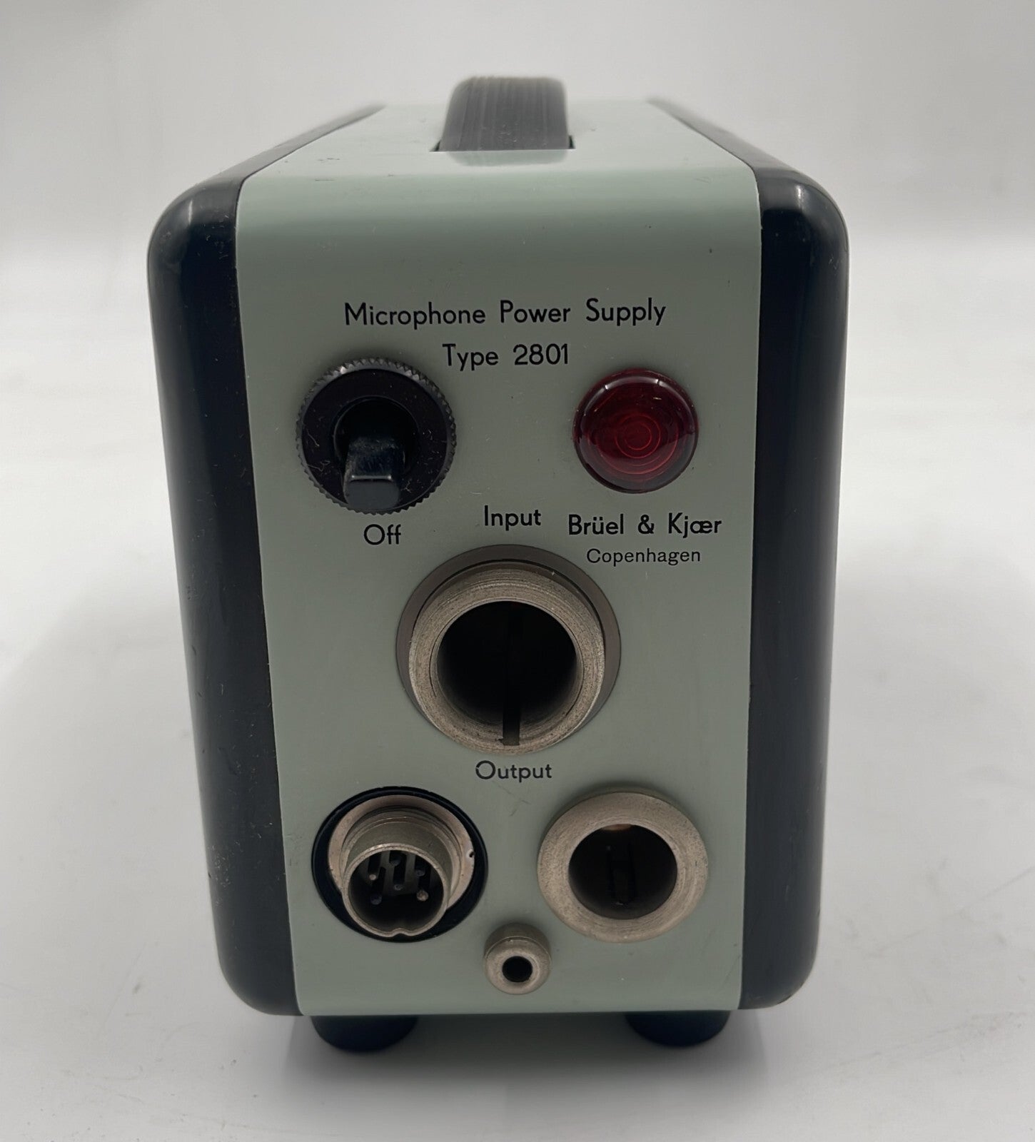 Bruel & Kjaer Microphone Power Supply 2801