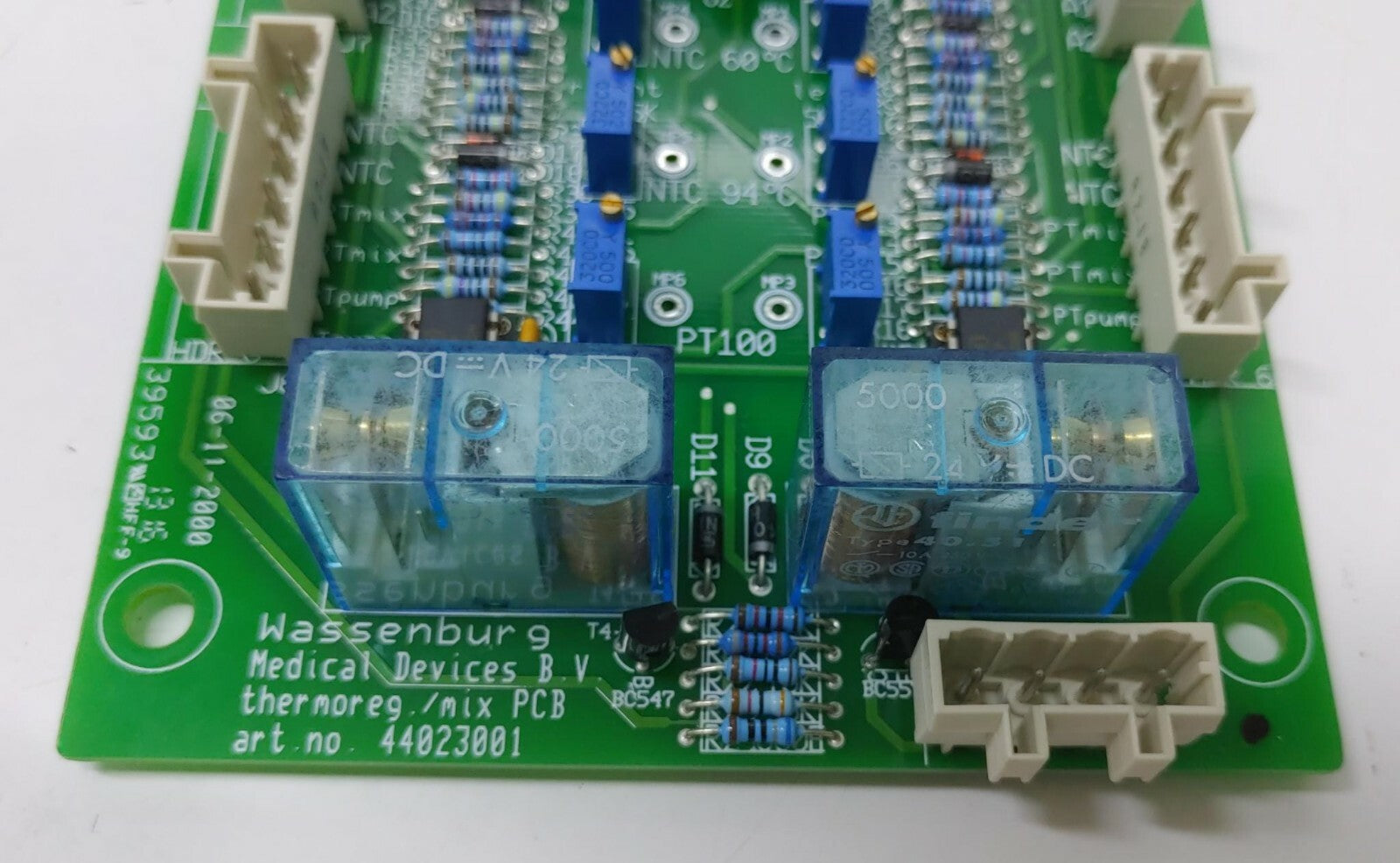 WASSENBURG MEDICAL DEVICES B.V. PCB BOARD 44023001 W/ WHITE Connectors