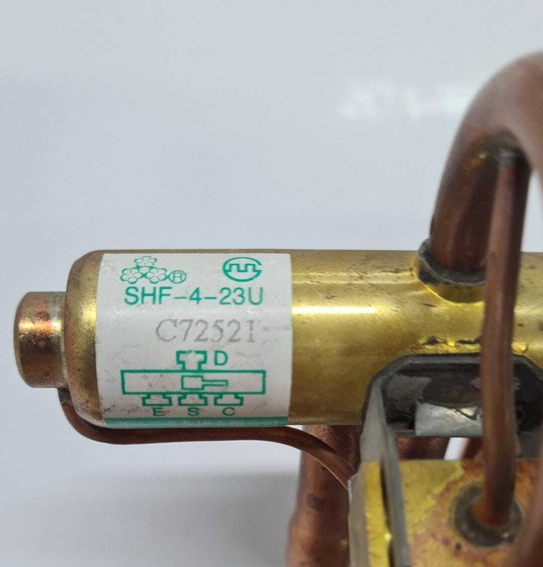 SHF-4-23U coil DC12V Three-flower four-way reversing valve for Air Conditioning