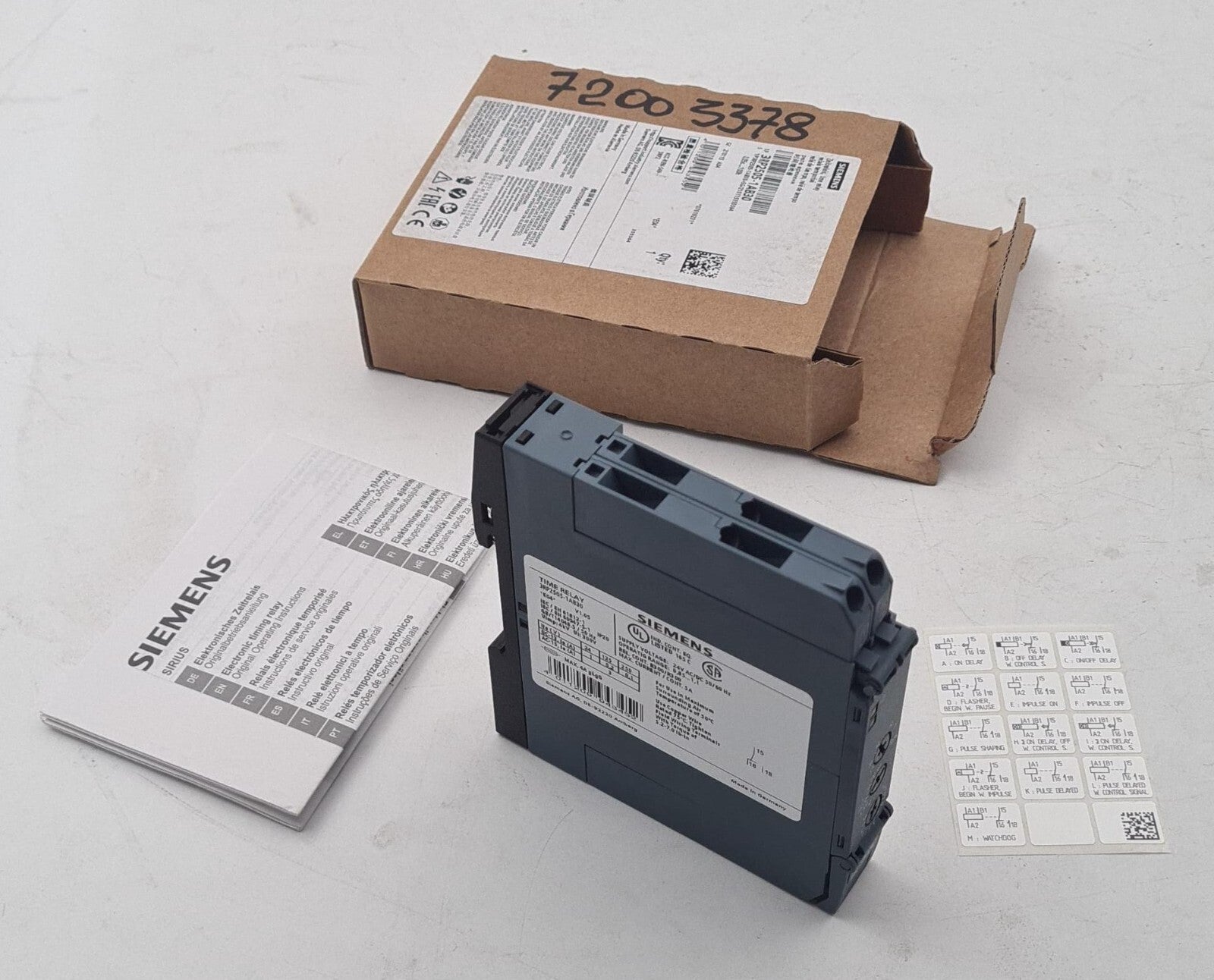 NEW - SIEMENS TIME RELAY 3RP2505-1AB30 V1.05