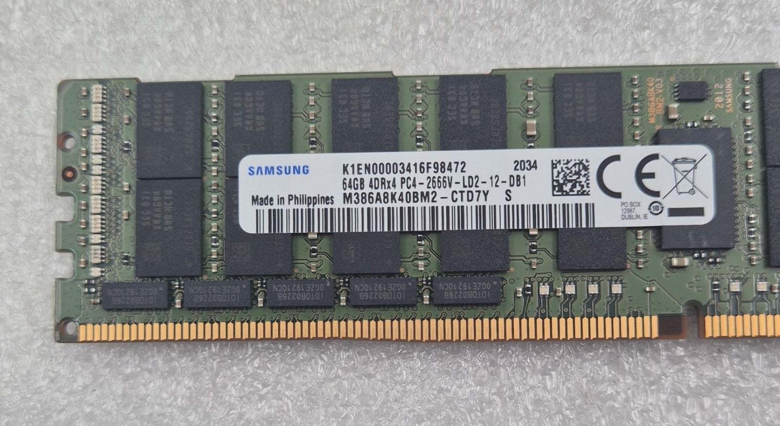 SAMSUNG 64GB 4DRx4 PC4-2666V M386A8K40BM2-CTD7Y Server Memory RAM 100-572-066-00