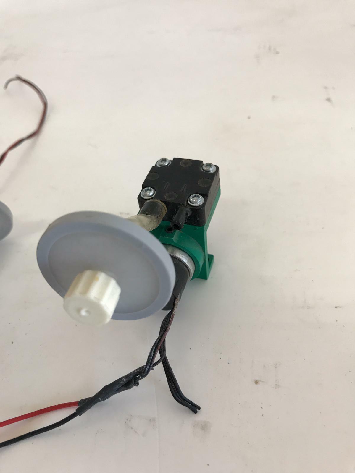 [Lot of 4] Thomas Mini Pumps 12V | Gas Sampling Sensors