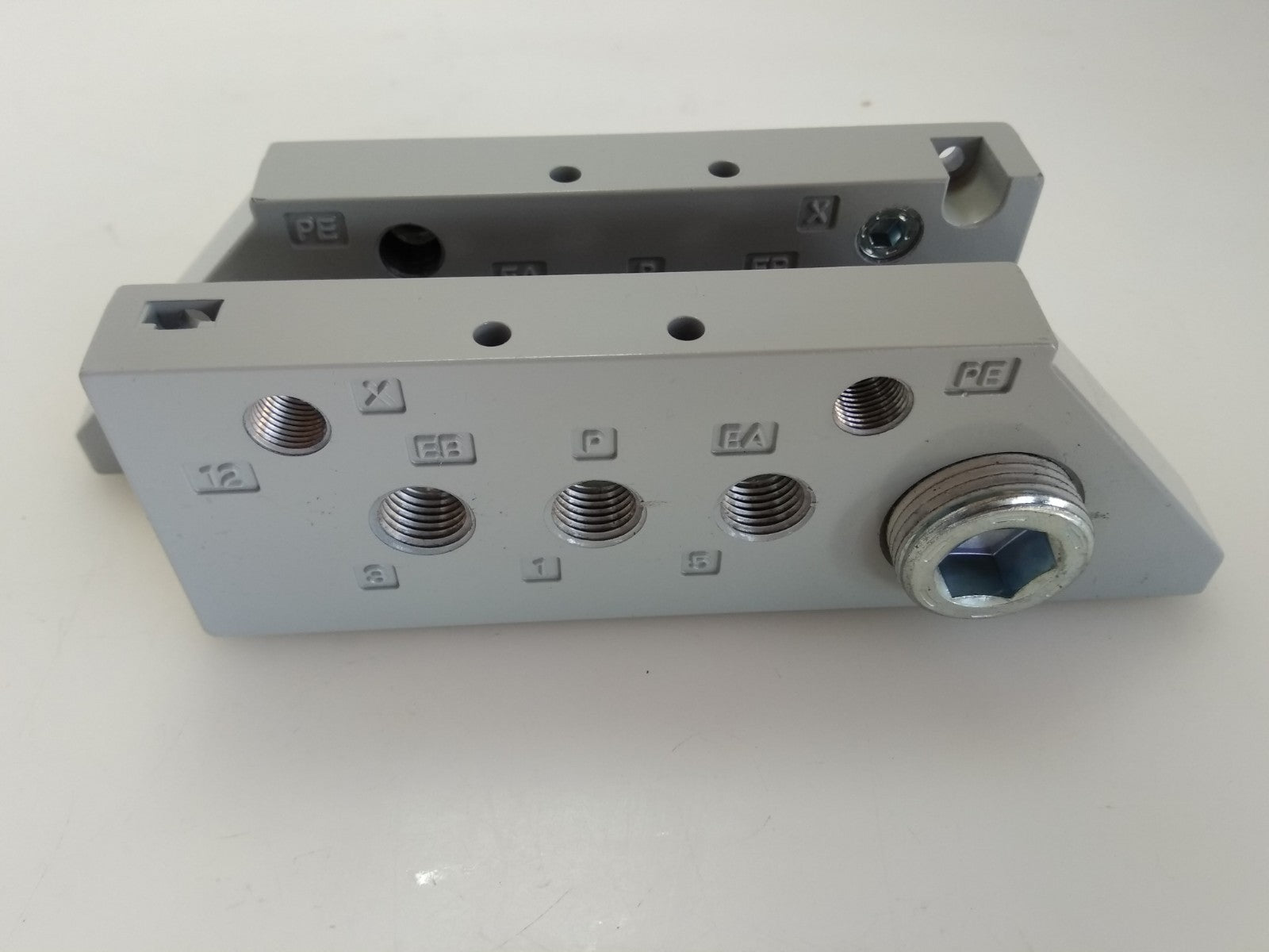 Numatics Air Valve 239 691 Manifold End Plate Kit 746878