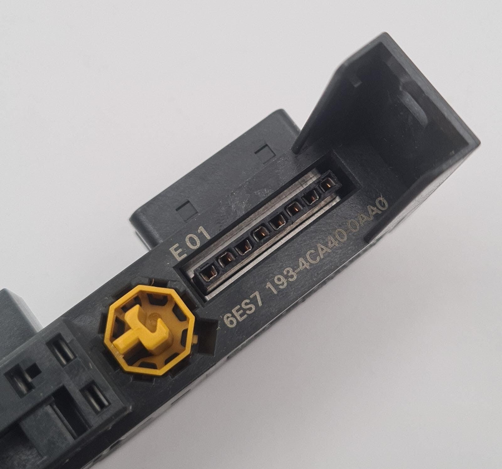 SIEMENS 6ES7 193-4CA40-0AA0 Terminal Module B1 TYL TM-E15S26-A1 & 131-4BF00-0AA0