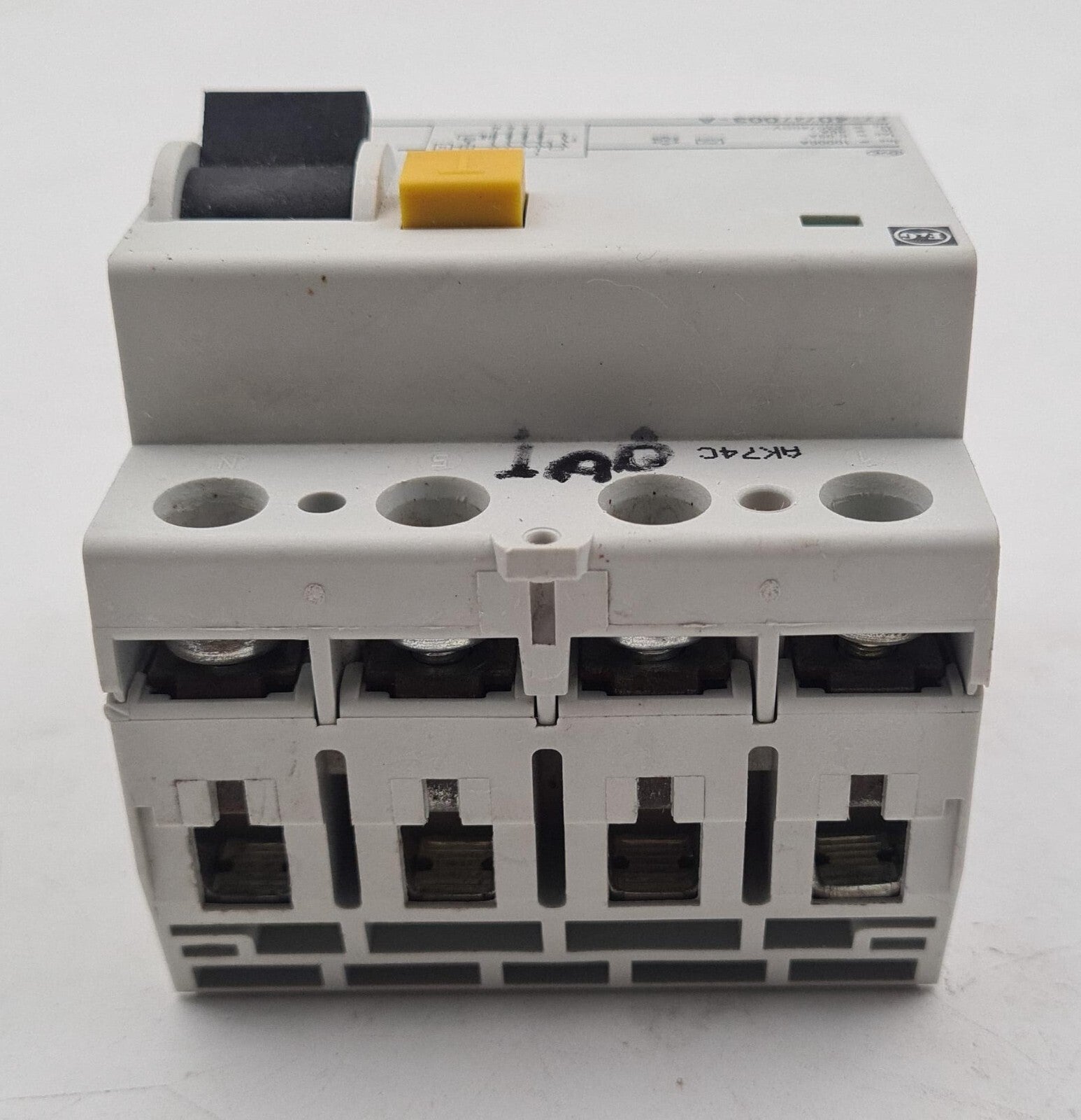 F&G F7-40/4/003-A 4-Pole 40 Amp Circuit Breaker