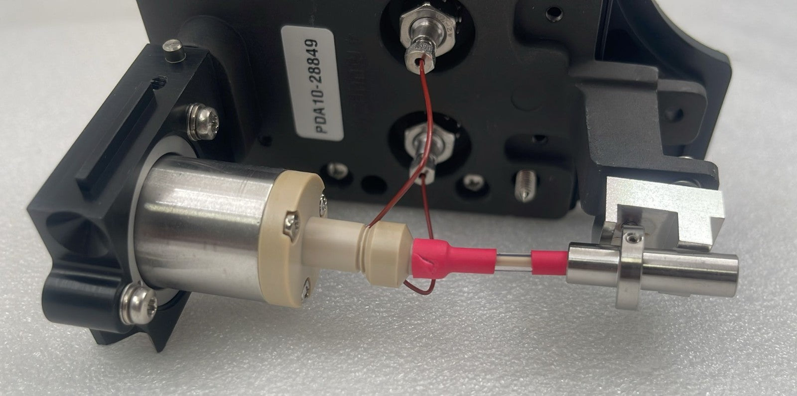 Waters PDA flow cell optical assembly close-up