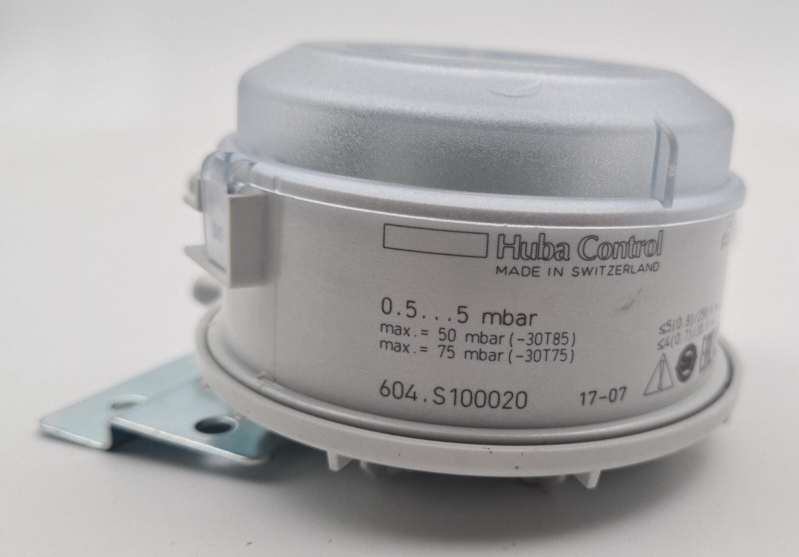 Huba Control 604.S100020 Diff Pressure Switch 0.5-5mbar