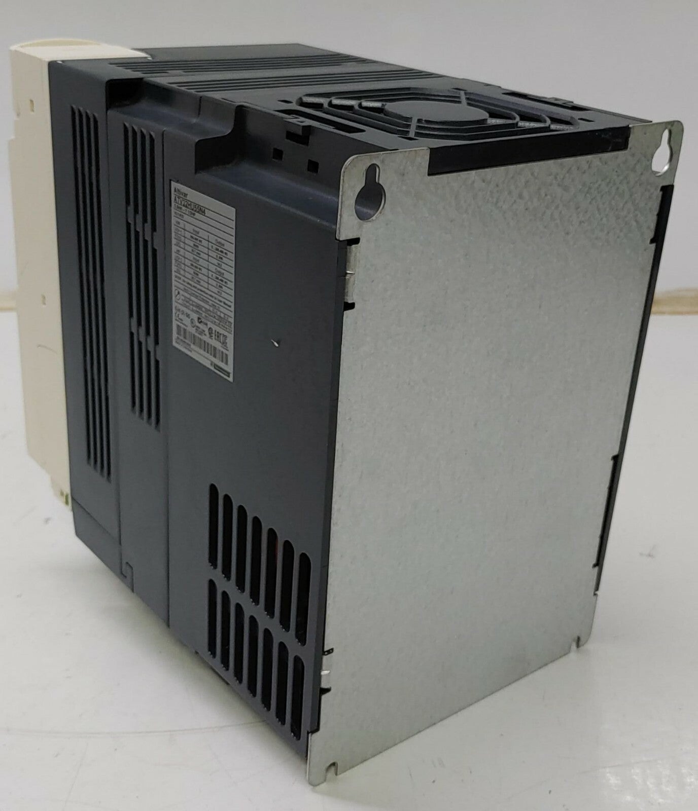 Schneider Telemecanique Altivar 32 Series ATV32HU55N4 5.5kW 7 1/2HP 5,5kw 400V