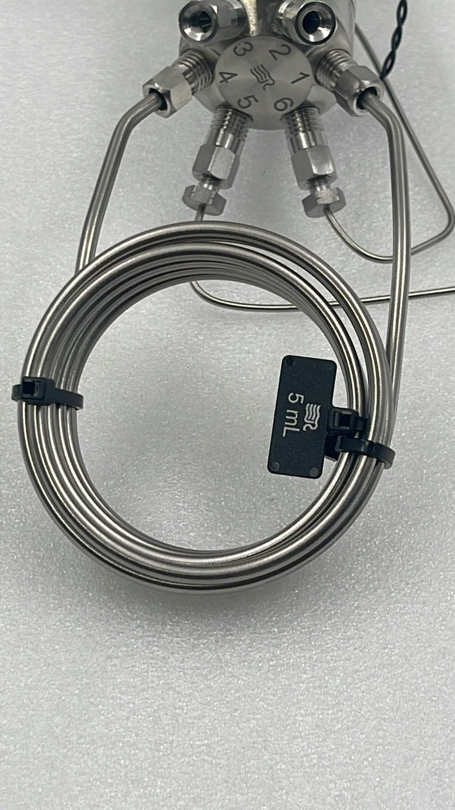 Rheodyne 3725i-119 preparative sample injector valve with 5 mL loop for chromatography systems
