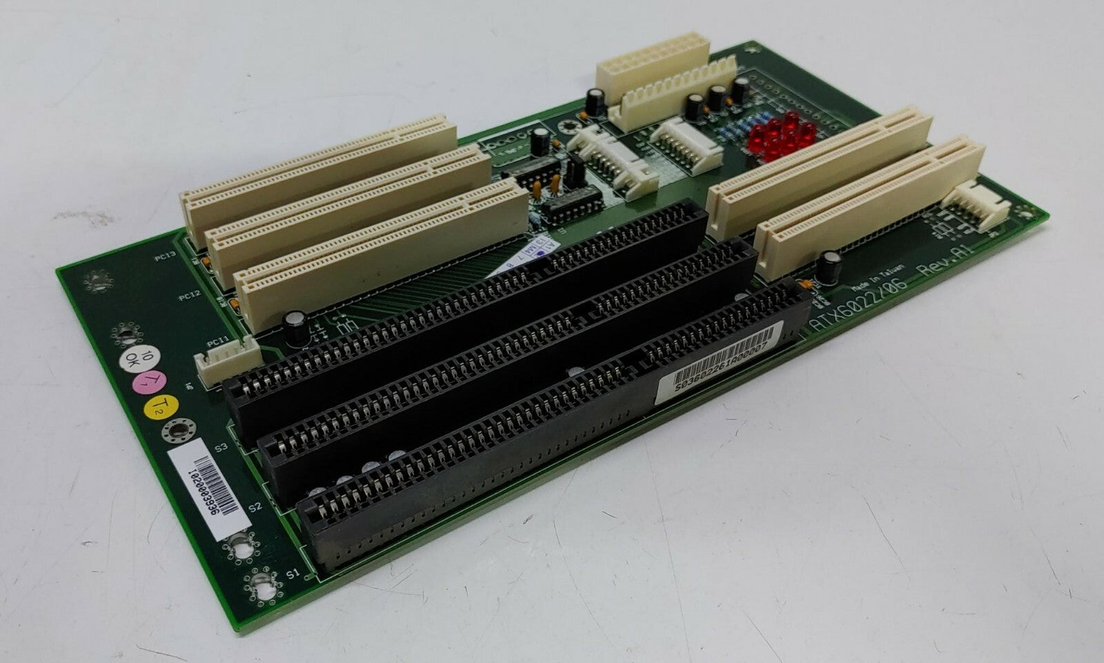 ATX6022/06 REV.A1 / 310-41112-00 / 1 ISA / 3 PCI / 2 PICMG Backplane AXIOMTEK
