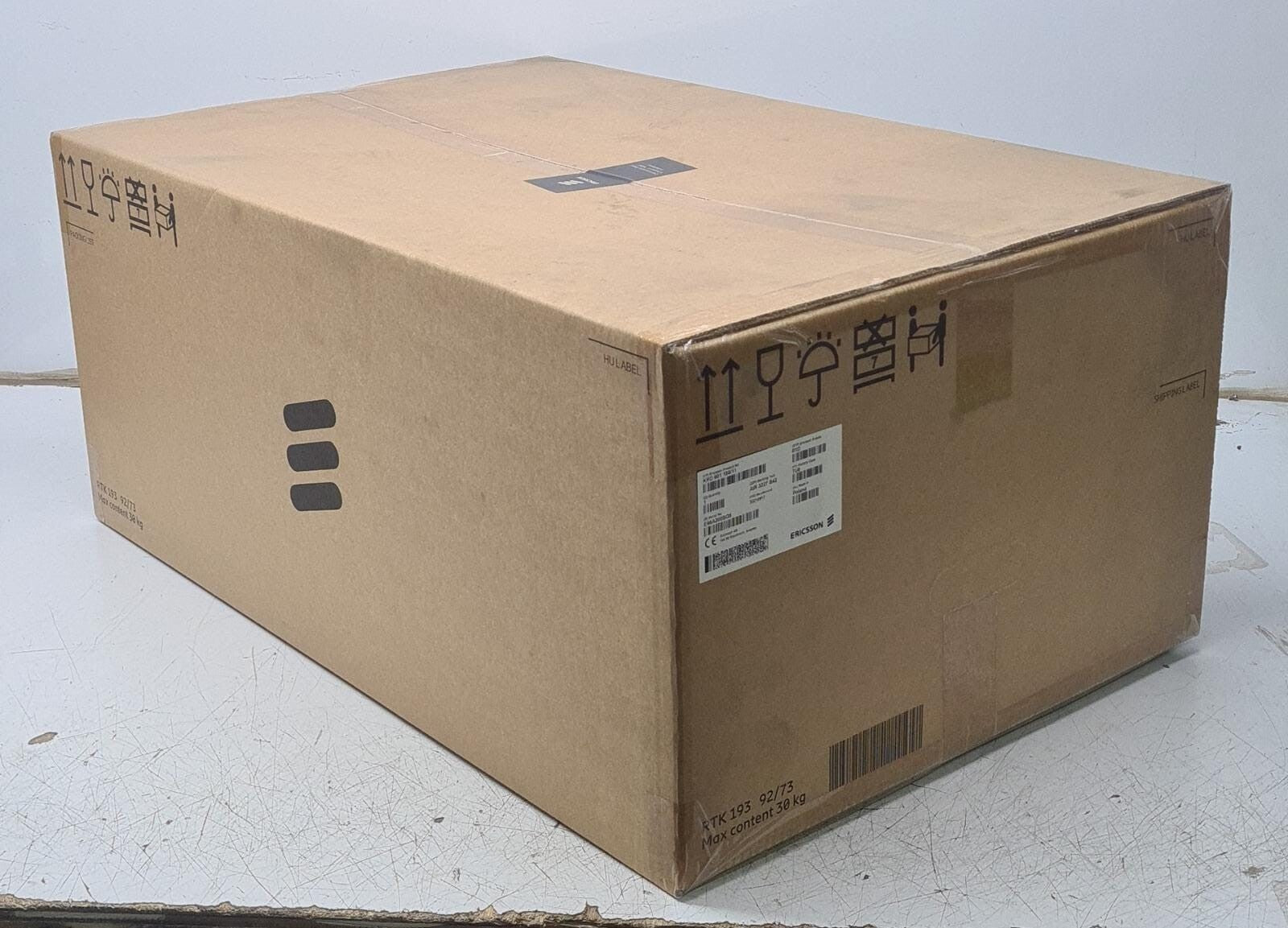 NEW - Ericsson MOBILE RADIO AIR 3227 B42 KRD 901 188/11 Remote Unit RRUS R1D