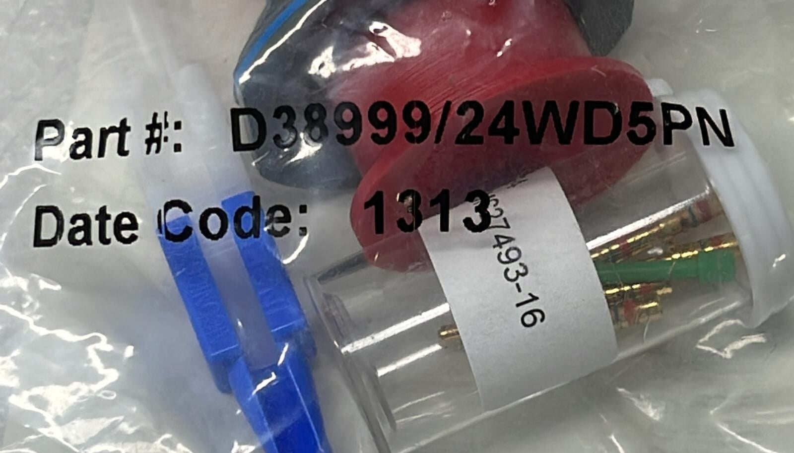 NEW SEALED -[LOT OF 5]  Amphenol D38999/24WD5PN Circular MIL Spec Connector
